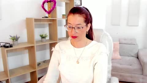 Snapshot of antoneella__ chatting on October 13, 1:02 pm Antonella online show from October 13, 1:02 pm