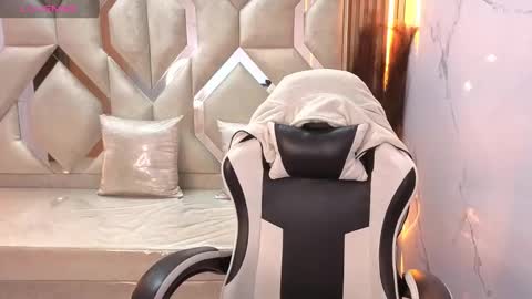 Antonela online show from November 24, 12:37 pm