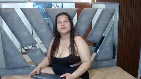 antonelalovecf online show from November 18, 12:52 pm