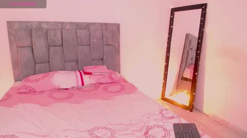 Antonella online show from March 21, 12:05 am