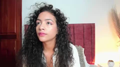 Snapshot of antonellahall_ chatting on September 17, 12:08 pm AntonellaHall online show from September 17, 12:08 pm