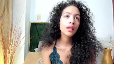 Snapshot of antonellahall_ chatting on September 28, 2:15 pm AntonellaHall online show from September 28, 2:15 pm