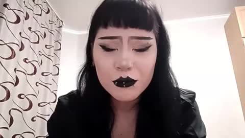 Antonia online show from March 3, 1:07 pm