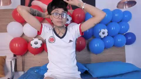 antony_d_ossa online show from June 14, 8:22 pm