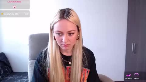 Antonia online show from December 16, 6:59 pm