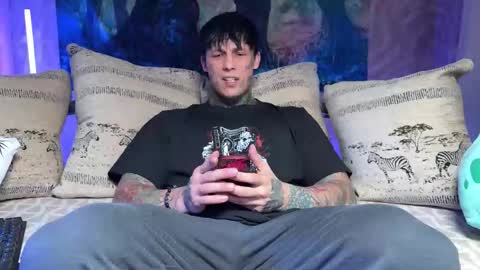 Tom online show from January 17, 6:34 am