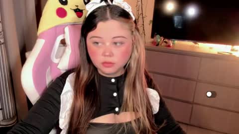   Independent model  online show from January 16, 11:03 pm