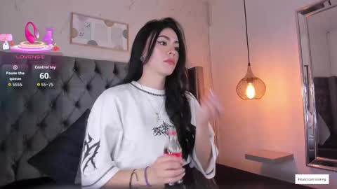 anya_belth online show from January 8, 7:09 pm