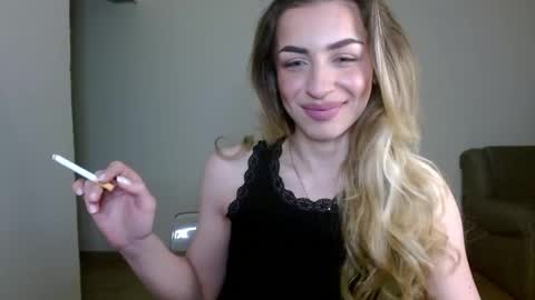 Anya online show from March 17, 11:43 pm