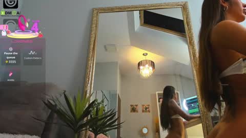 Anya online show from March 10, 1:15 pm