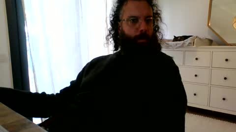 apc_3 online show from December 2, 8:58 am