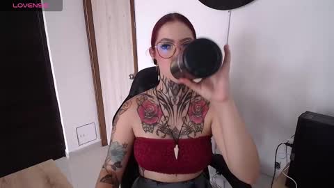 aphrodite__bloom online show from February 16, 9:13 pm