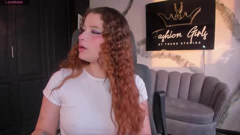 aphrodite online show from March 17, 10:59 pm