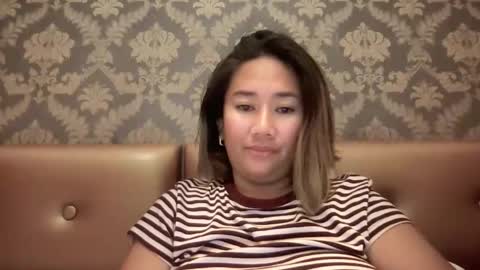 Snapshot of apple_pie_love chatting on October 22, 6:31 pm Anika online show from October 22, 6:31 pm