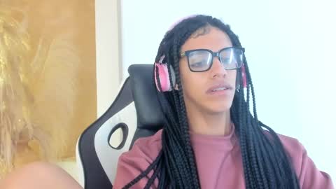 aprill_fox online show from February 27, 6:13 am