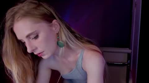 Snapshot of aqualen chatting on September 9, 4:18 pm aqualen online show from September 9, 4:18 pm