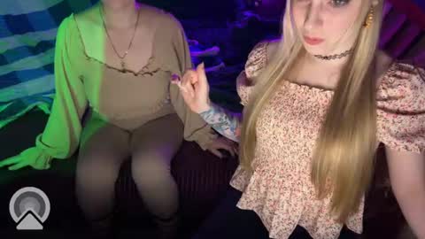 Snapshot of aqualen chatting on March 3, 4:05 pm aqualen online show from March 3, 4:05 pm