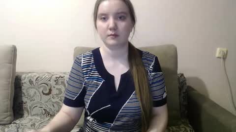 Josefin online show from February 9, 4:21 pm