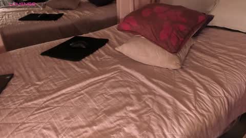 Nadia Cyel online show from September 19, 10:57 pm