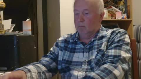 arcticman44 online show from July 24, 9:23 pm