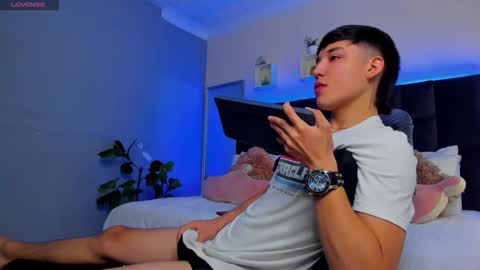 Ares online show from December 5, 3:21 pm