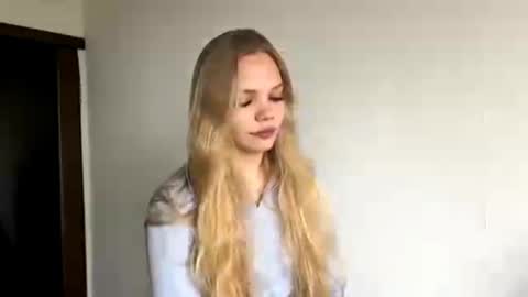 Amelia online show from October 31, 11:21 am