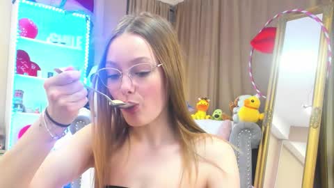 Ariel online show from March 23, 5:07 pm