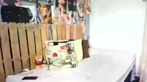 Annie online show from October 16, 4:50 pm