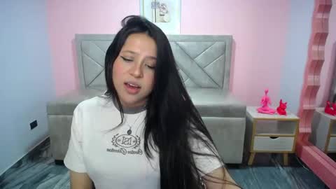 Aria online show from December 22, 10:49 pm