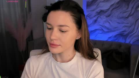 aria_mila online show from March 29, 3:08 am