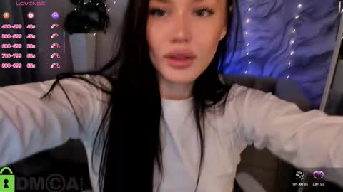 aria_mila online show from February 28, 3:54 am