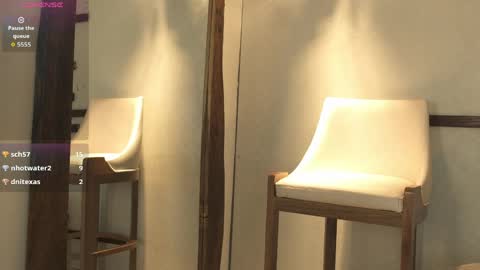 Ariana online show from April 10, 11:42 pm