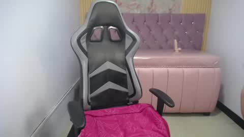 ariabliss_ch online show from July 9, 8:02 pm