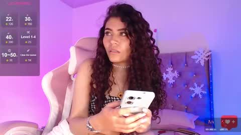 Ari online show from December 13, 5:00 pm