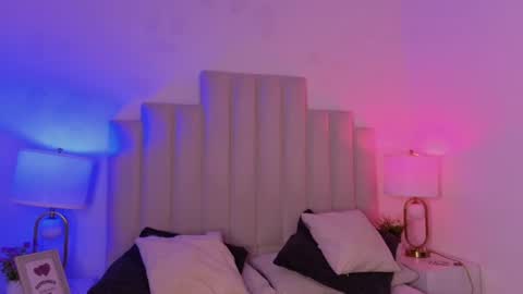 ariadnacolby online show from July 15, 1:44 am