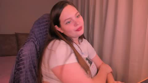 Snapshot of arialane_ chatting on October 25, 7:03 pm Aria online show from October 25, 7:03 pm