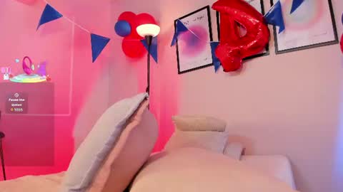 Aria online show from July 5, 4:19 am