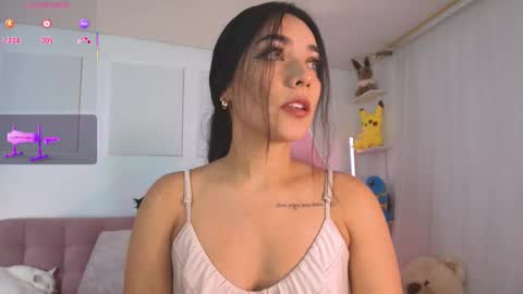   online show from December 18, 8:04 pm