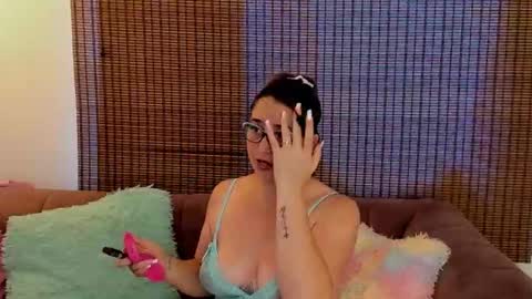Ariana Cruz online show from May 14, 4:16 pm
