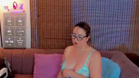 Ariana Cruz online show from November 22, 4:49 pm