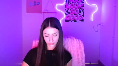 Ariana online show from November 17, 12:30 pm