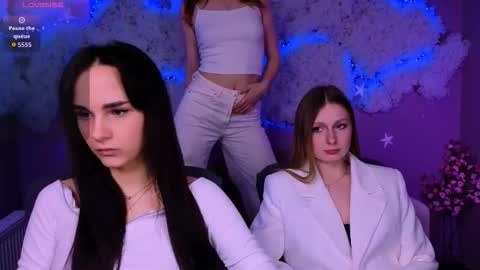 ariana_ross7 online show from March 27, 8:32 pm