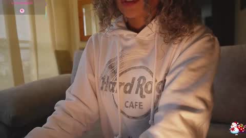 cristina online show from October 24, 8:09 pm