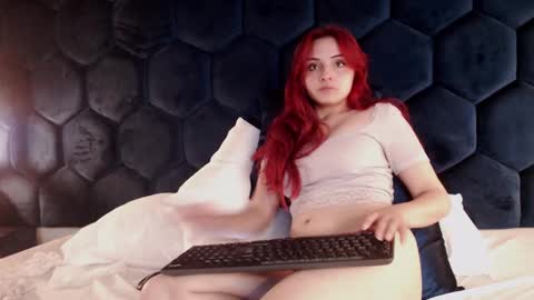 ariana_velvet online show from January 22, 7:03 pm