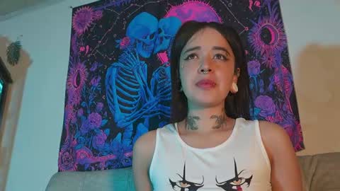 ariana_whitee online show from July 3, 9:14 am