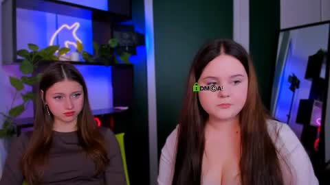 arianaa_cat online show from March 30, 6:41 pm