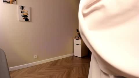 Alice online show from February 25, 9:51 pm