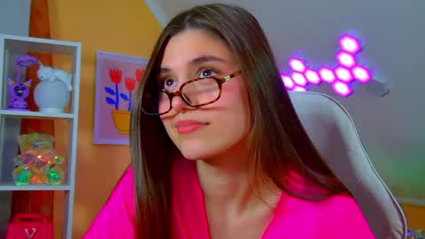 Ariana online show from April 16, 8:09 pm