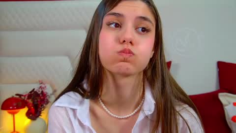 Ariana online show from April 7, 8:33 pm