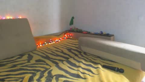 ArianaxSky online show from December 21, 11:49 am